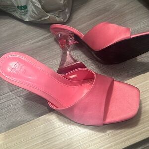 Brand new Zara size 37 beautiful hot pink
